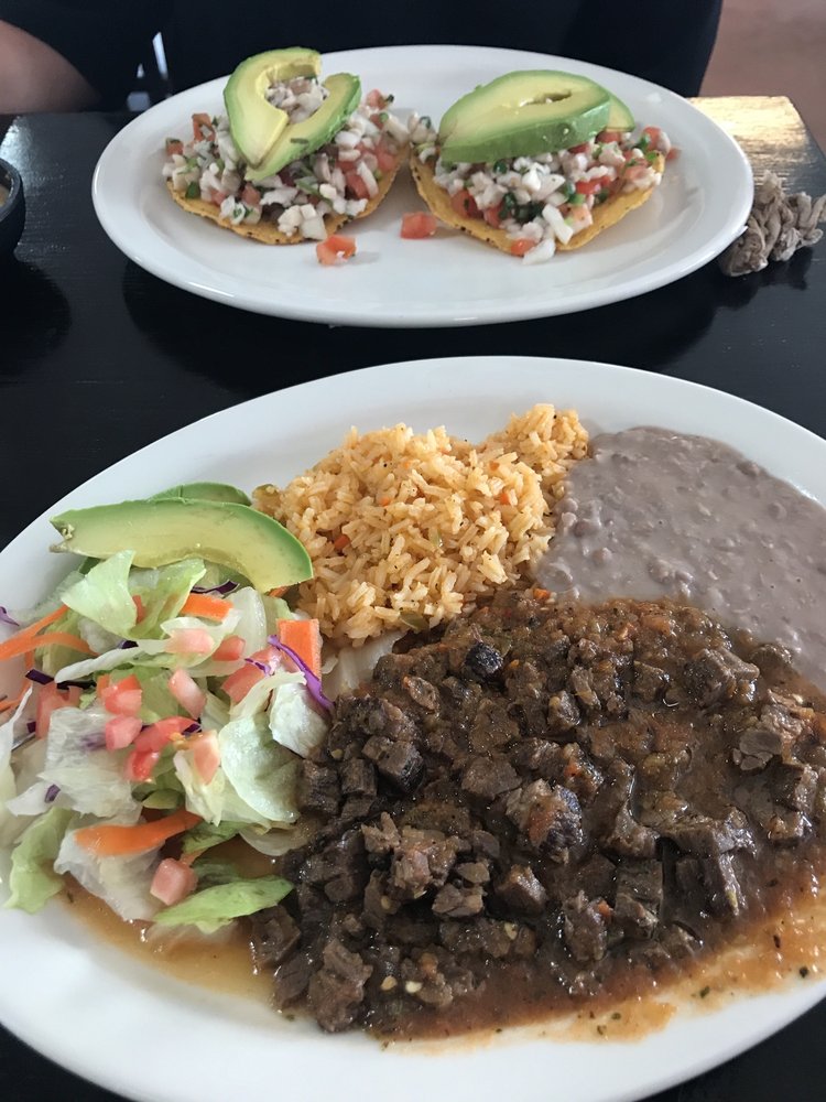 Casa Bariscos Restaurant 404 N Collins St, Arlington