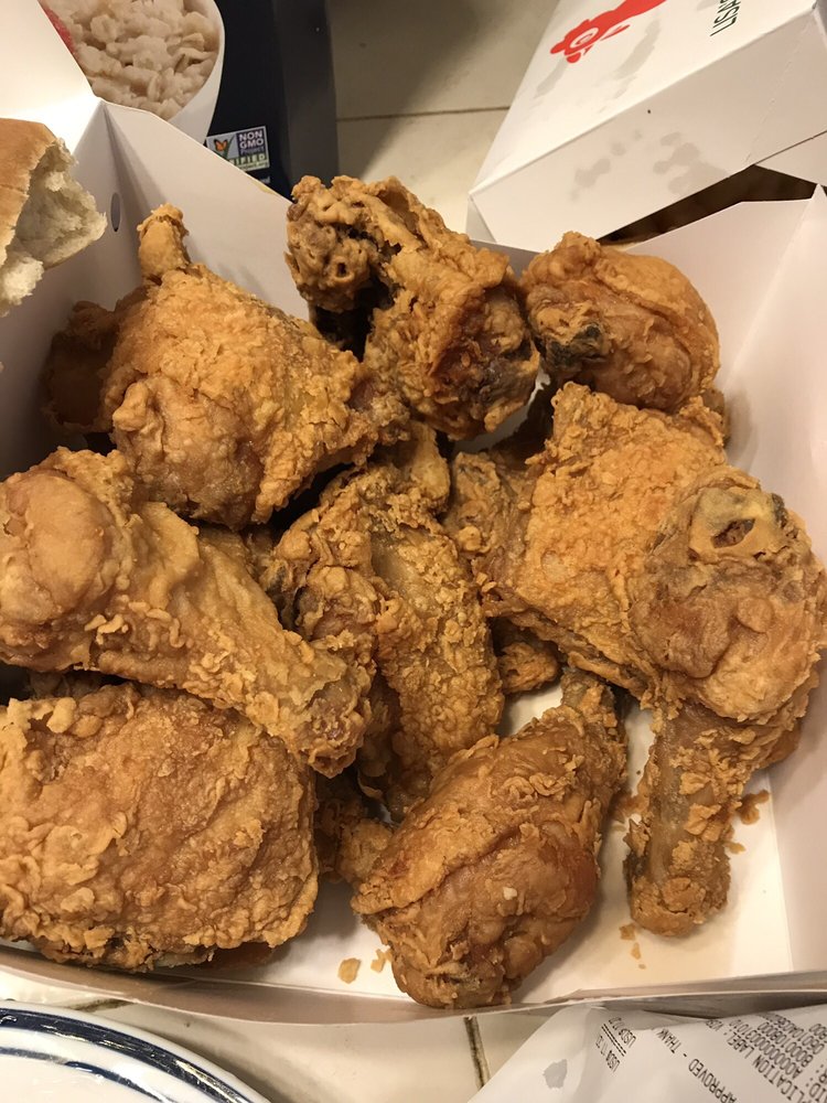 Lisa's Chicken 1401 E Pioneer Pkwy, Arlington