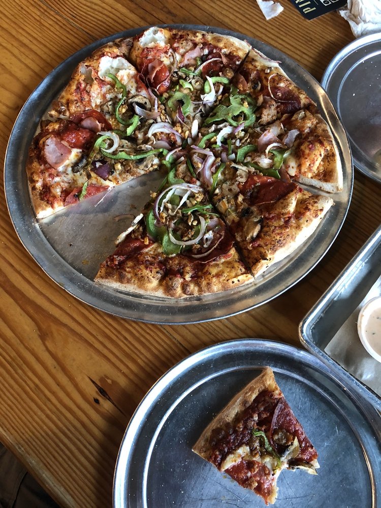 Pinthouse Pizza 4729 Burnet Rd, Austin