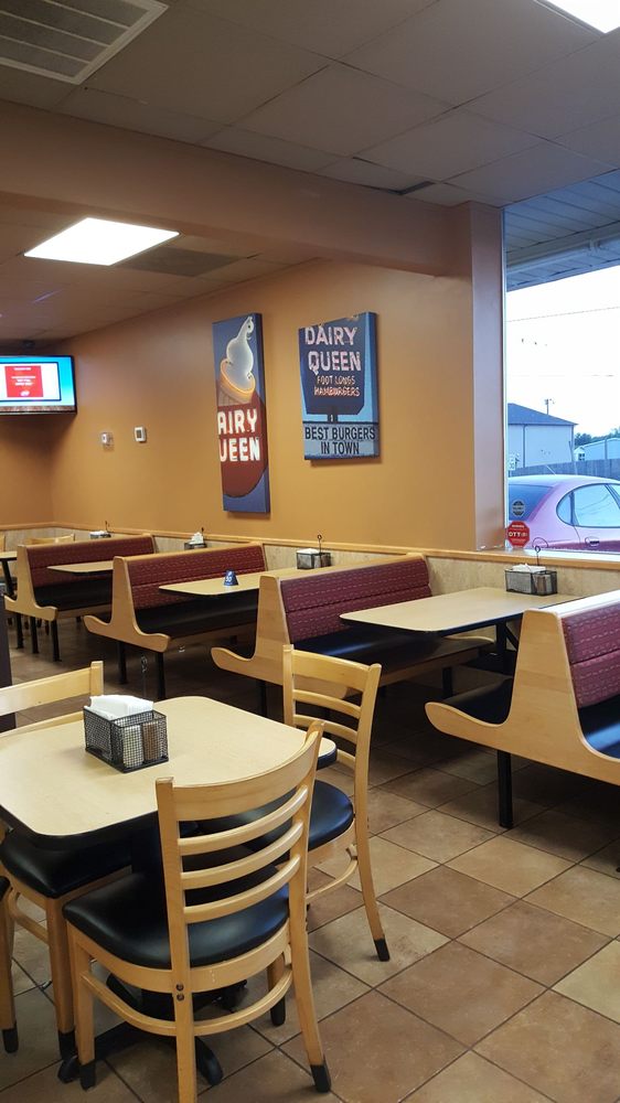 Dairy Queen Store 3003 E State Hwy 21, Bryan