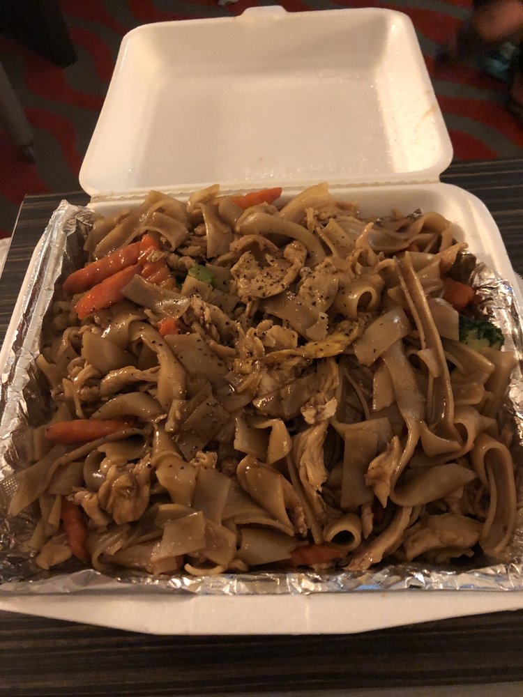 Kluay Kluay Thai Restaurant 3203 Freedom Blvd #700, Bryan