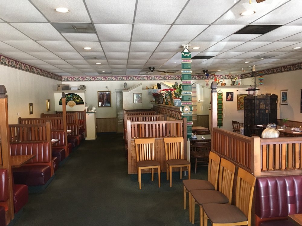 Thamnak Thai Restaurant 200 Buttercup Creek Blvd # 128, Cedar Park