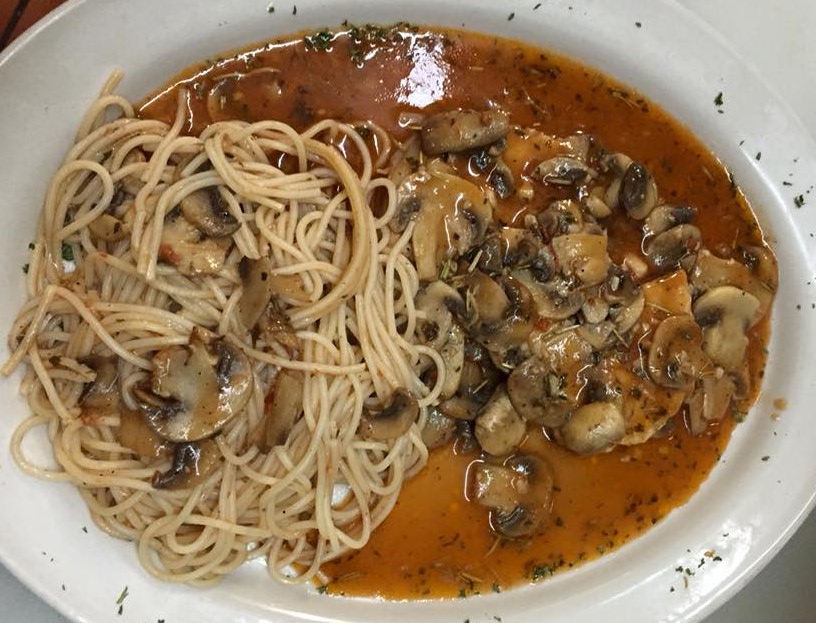 Luigi's Italian Restaurant 3708 W Davis St E, Conroe