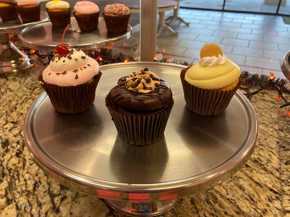 Smallcakes 5638 Saratoga Blvd #110, Corpus Christi