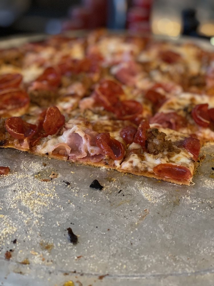 Eno's Pizza Tavern 407 N Bishop Ave, Dallas
