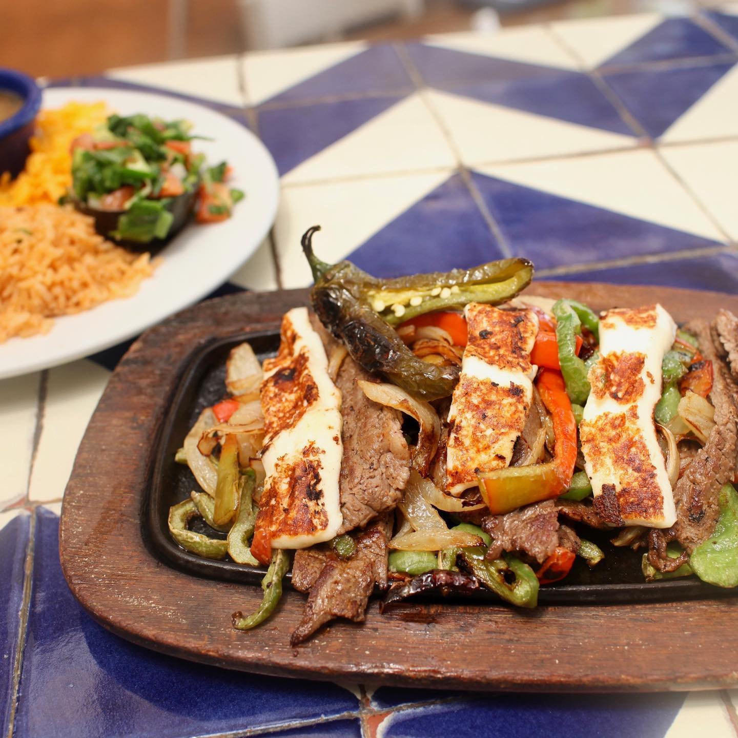 La Calle Doce 415 W 12th St, Dallas