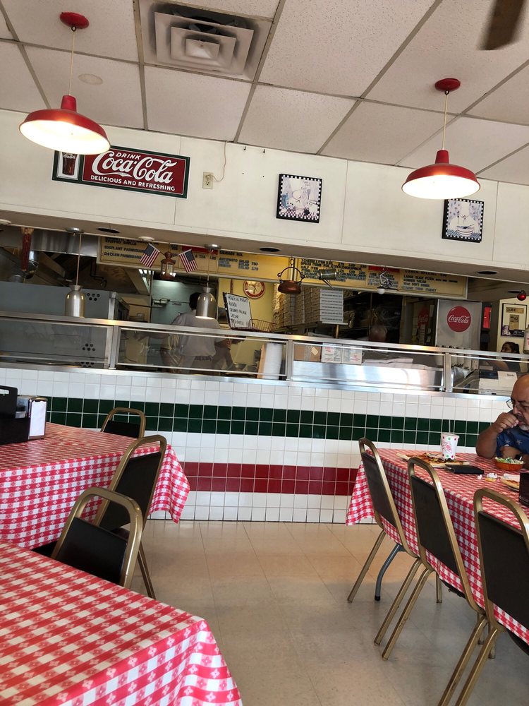 Carmine's Pizzeria 5365 Spring Valley Rd #138, Dallas