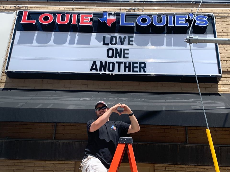 Louie Louie's Dueling Piano Bar