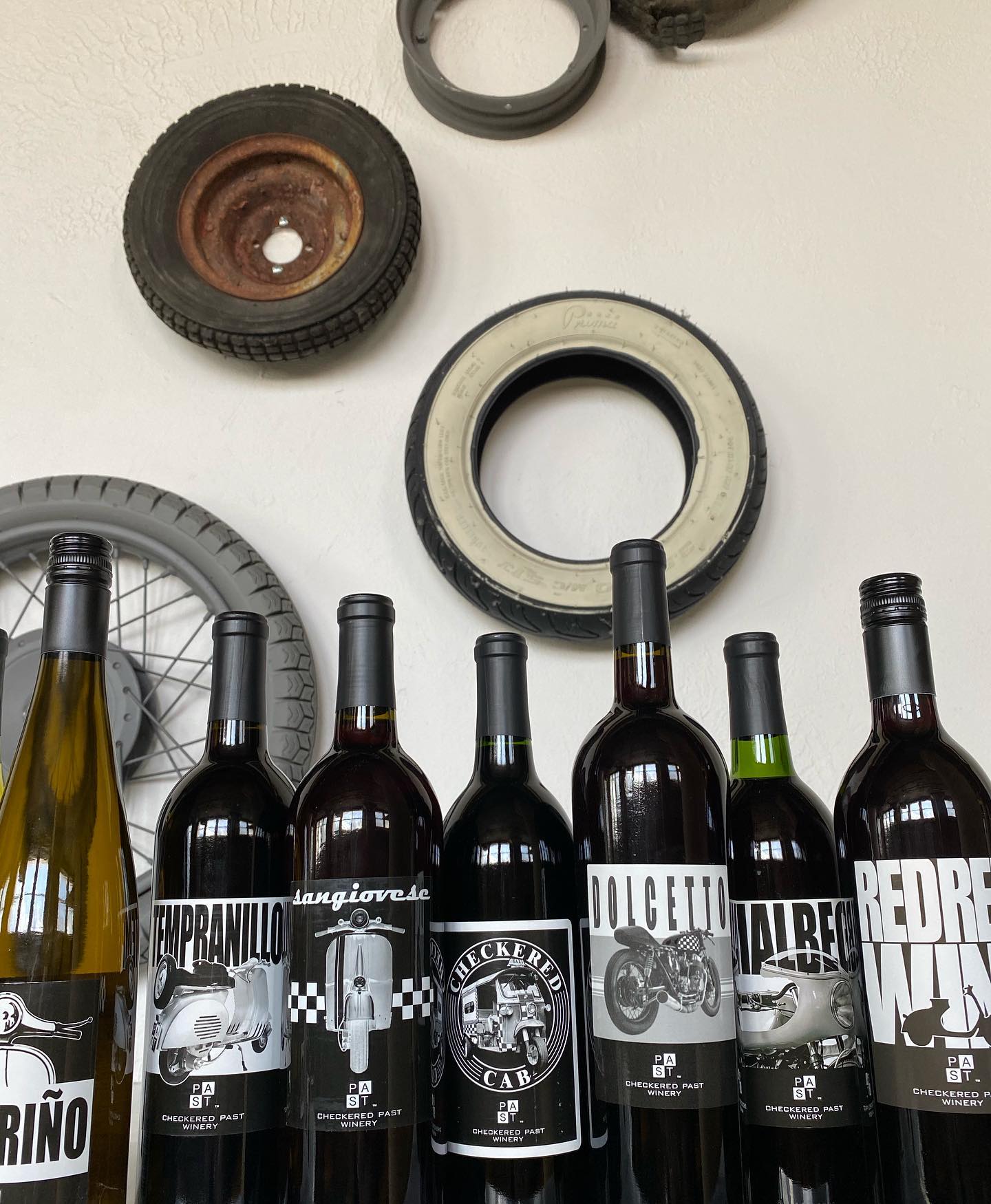 Checkered Past Winery - Wine Pub & Wine Tasting 1409 S Lamar St #008, Dallas