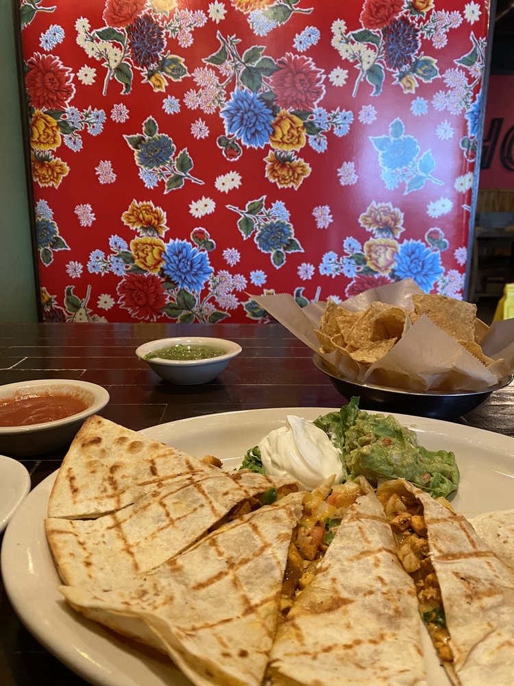 El Vecino Tex Mex 718 N Buckner Blvd, Dallas
