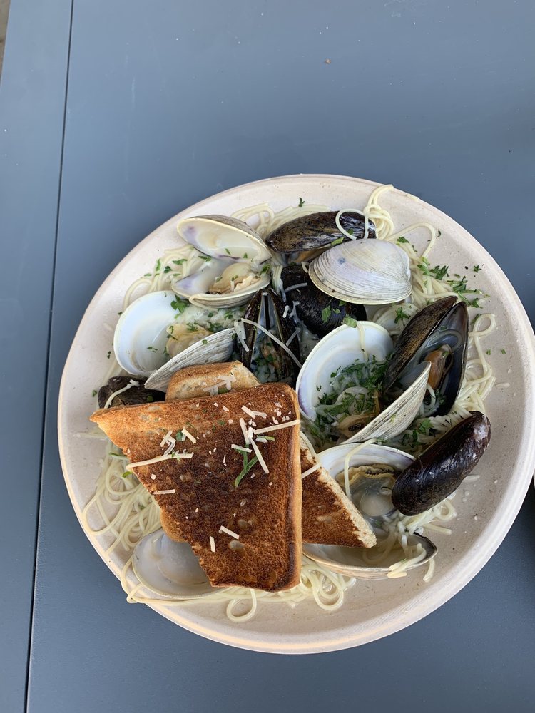 Rex's Seafood and Market 920 S Harwood St #150, Dallas