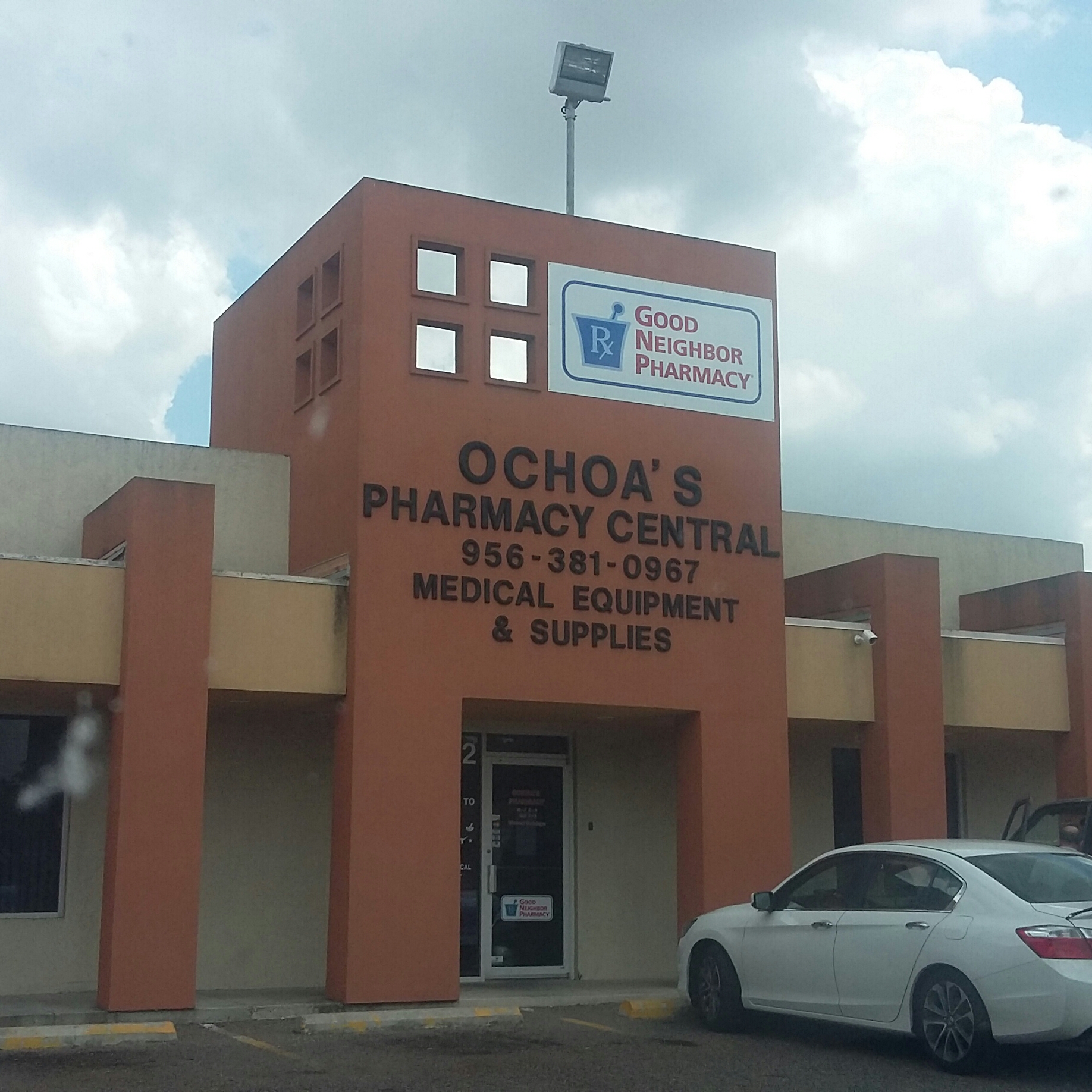 Ochoa's Pharmacy Central