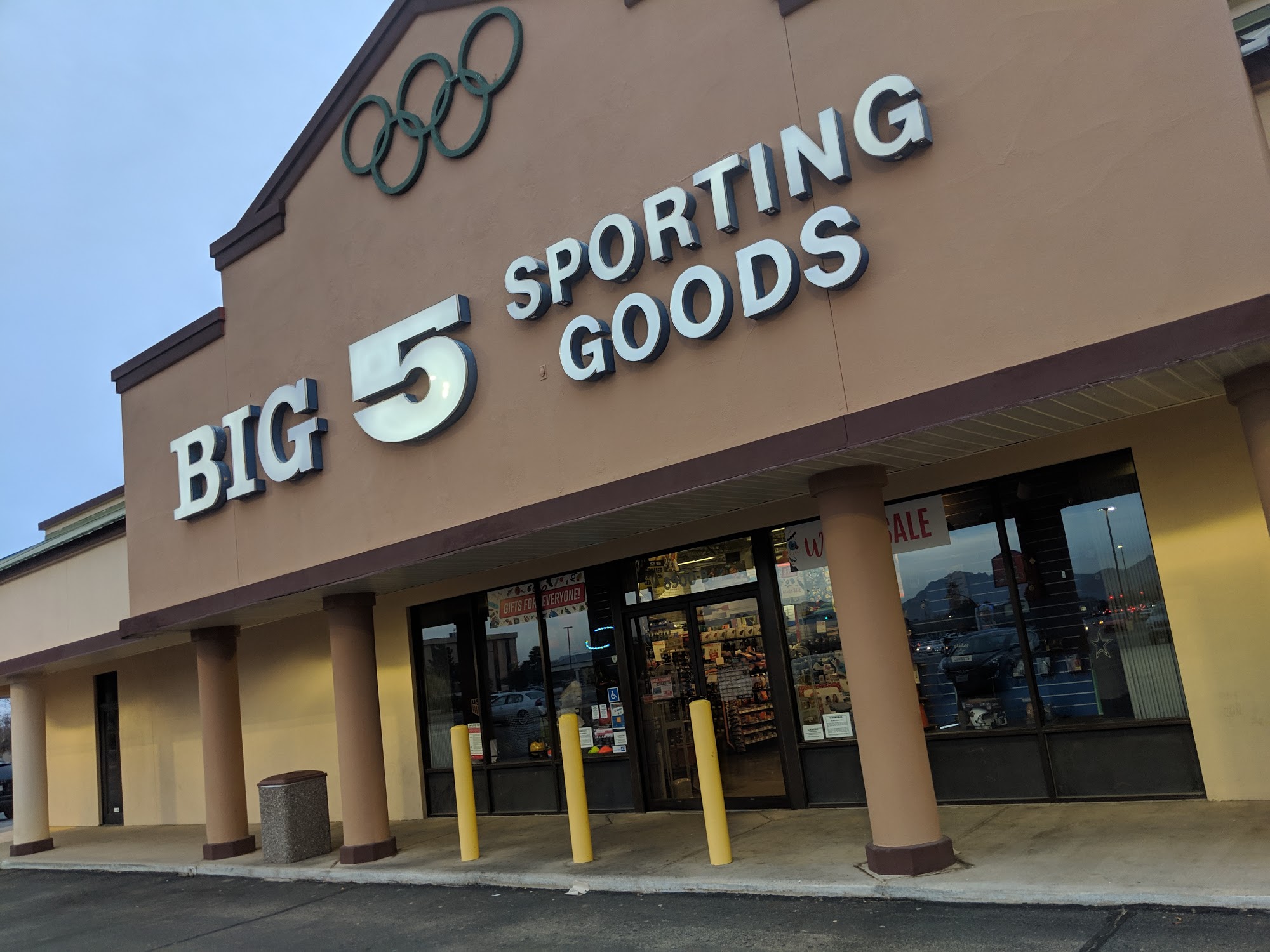 Big 5 Sporting Goods