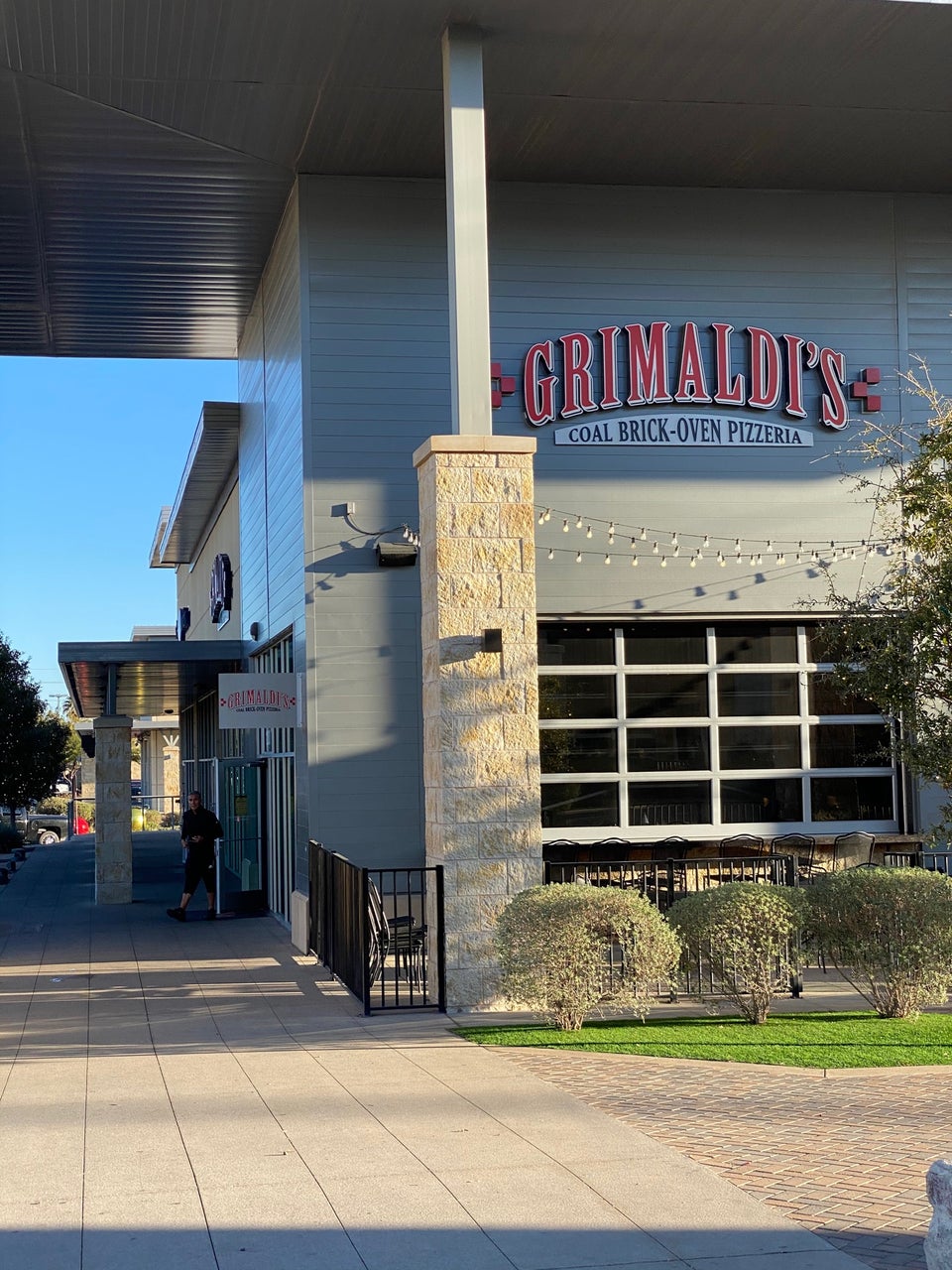 Grimaldi's Pizzeria 8889 Gateway Blvd W Ste 1200, El Paso