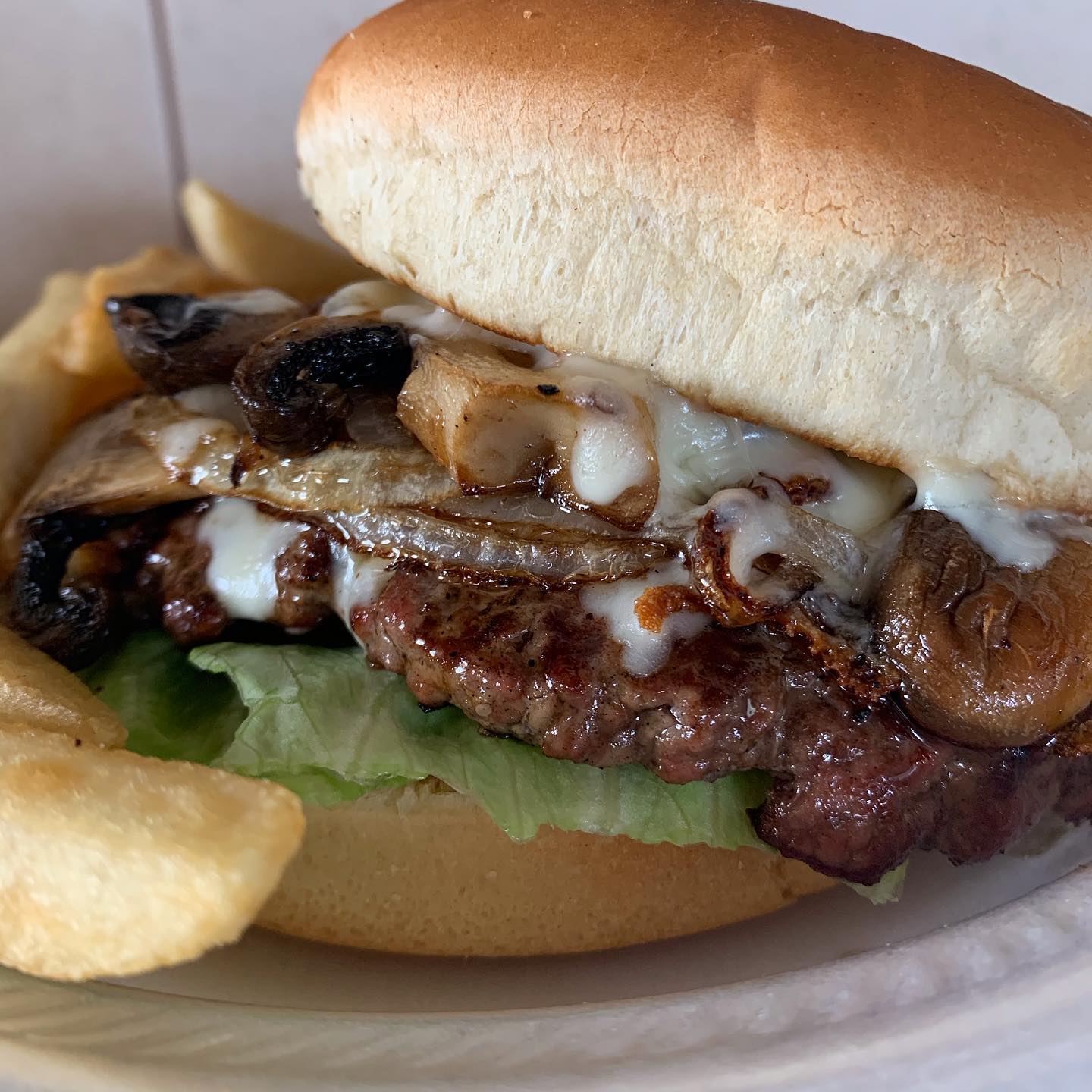 Happy Burger 3375 N Yarbrough Dr, El Paso