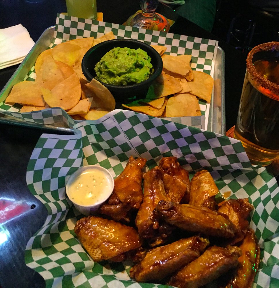 Three Pints Pub 10710 Gateway N Blvd a1, El Paso