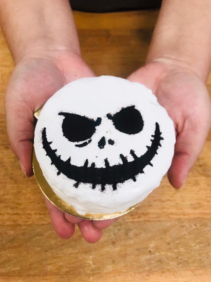 Bella Cora Bakery 7500 N Mesa St #307, El Paso