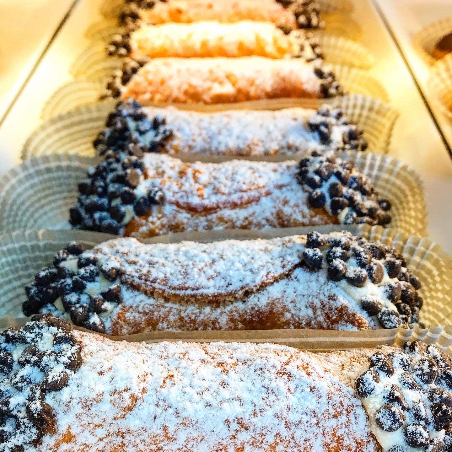 Bella Cora Bakery 7500 N Mesa St #307, El Paso