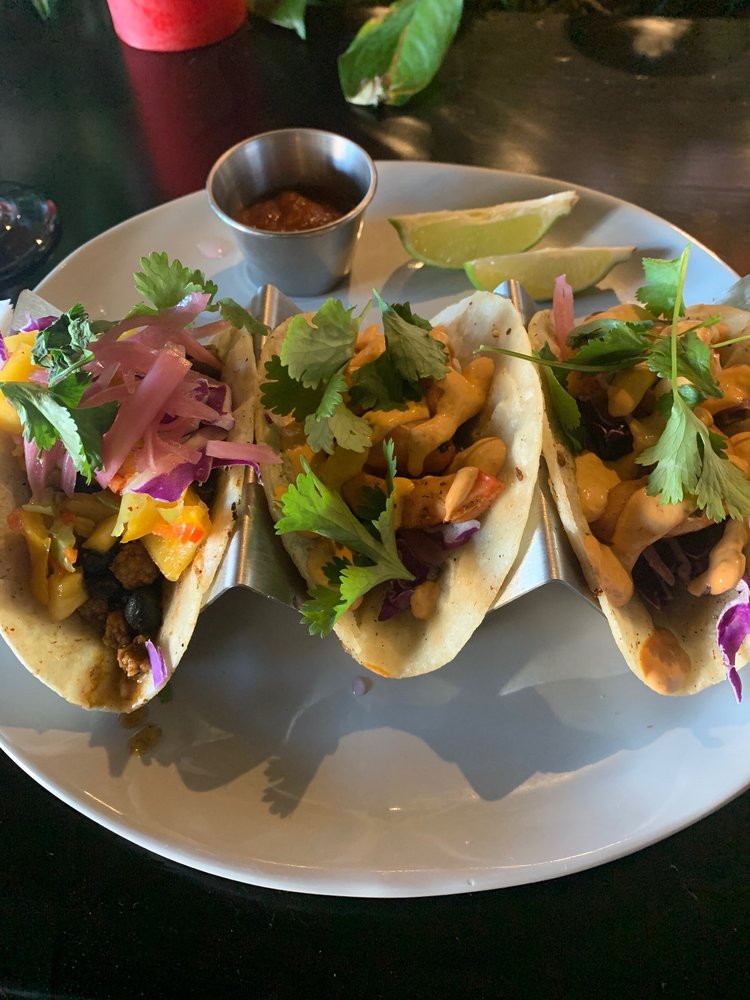 The Queen's Table 1830 Joe Battle Blvd Ste 102, El Paso