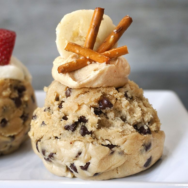 Cinnaholic 8889 Gateway Blvd W Suite 1902, El Paso