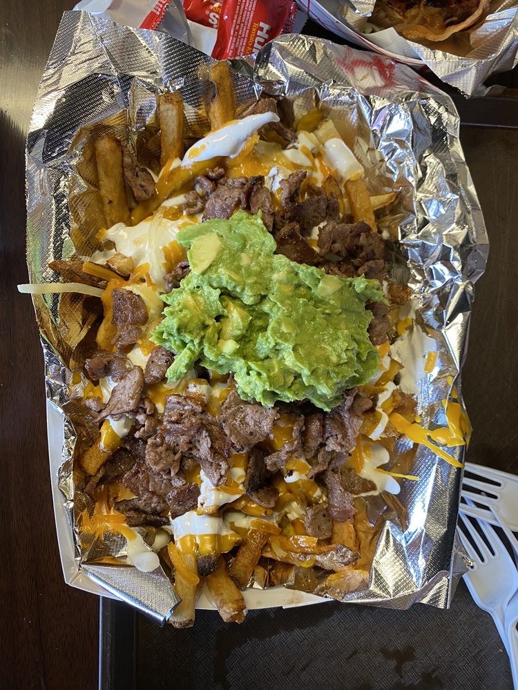 Fat Bear Burgers & Tacos 4854 N Mesa St Suite 102, El Paso