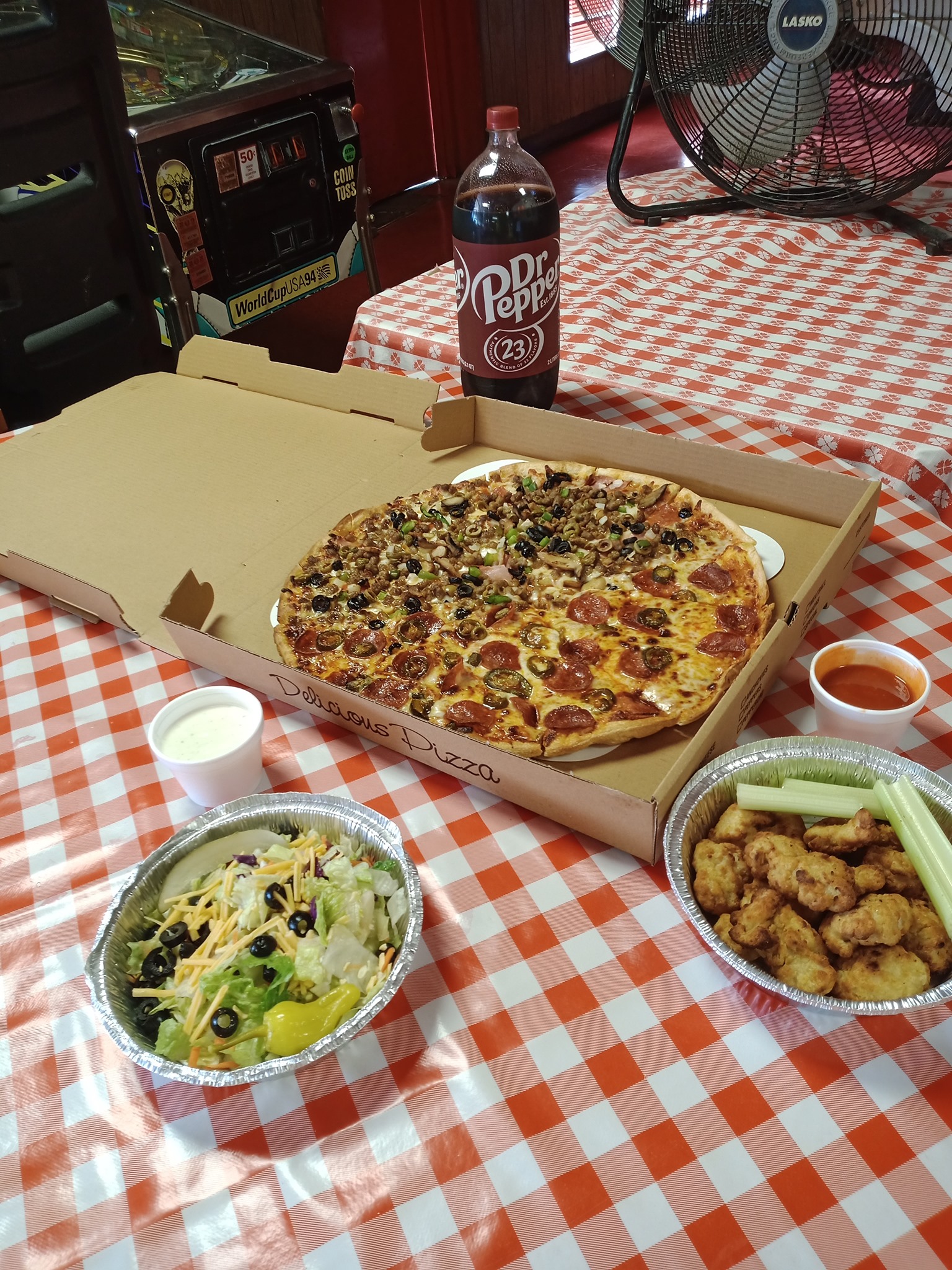 Parton's Pizza 2813 S Cherry Ln, Fort Worth