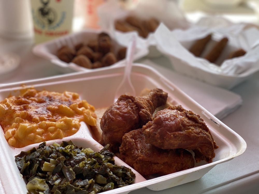 Gus’s World Famous Fried Chicken 1067 W Magnolia Ave, Fort Worth