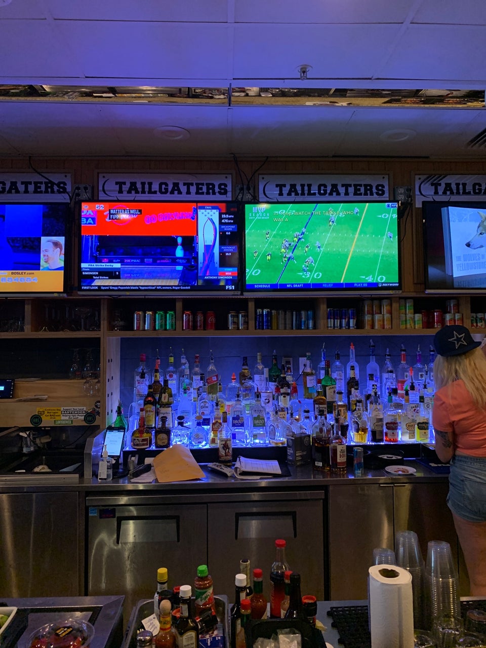 Tailgaters Sports Bar 5605 FM 423, Frisco