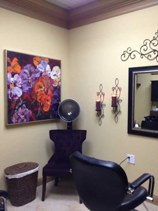 Diona's Hair Studio