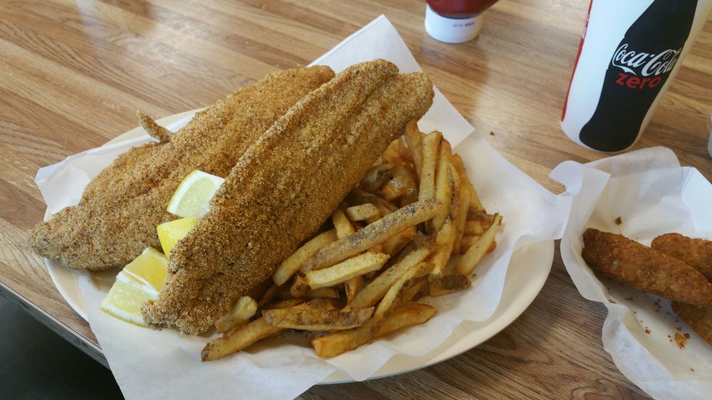 Burger Island 1529 W Buckingham Rd, Garland