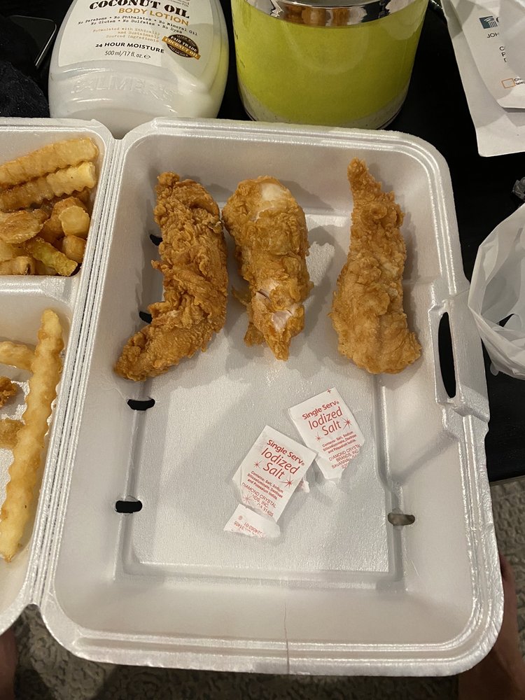Raising Cane's Chicken Fingers 1102 Northwest Hwy, Garland