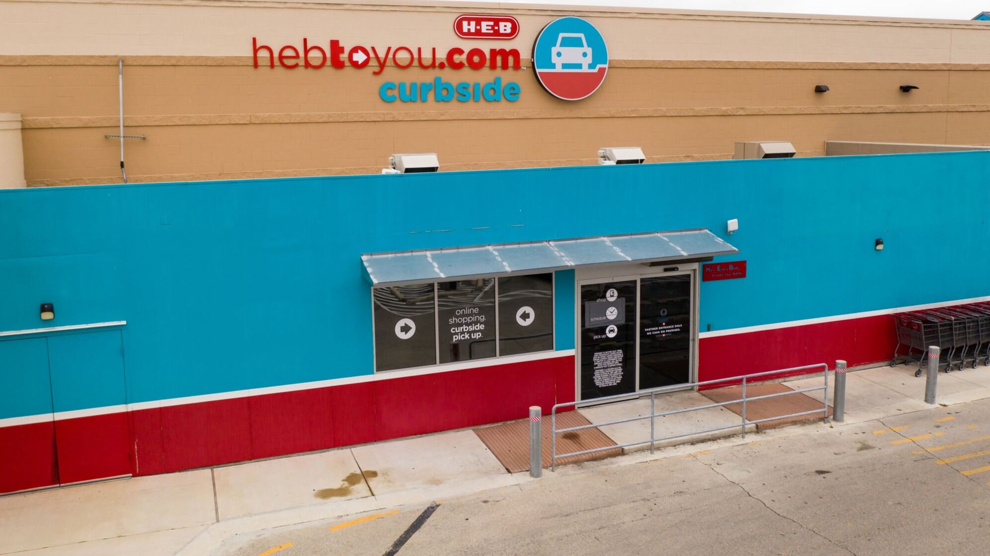 H-E-B Curbside Pickup & Grocery Delivery