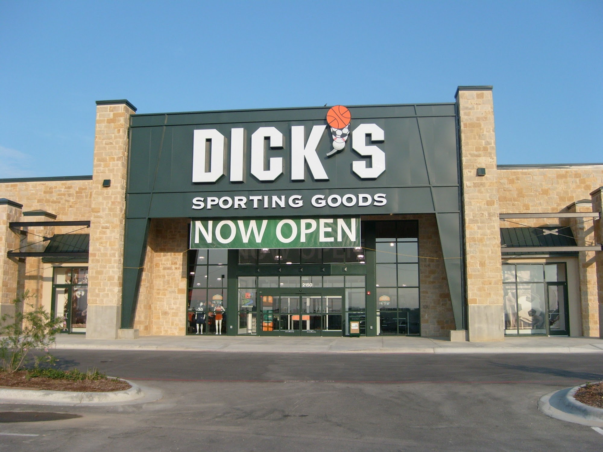 DICK'S Sporting Goods