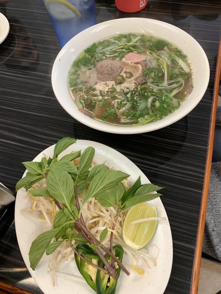 Pho Houston 10961 North Fwy #108, Houston