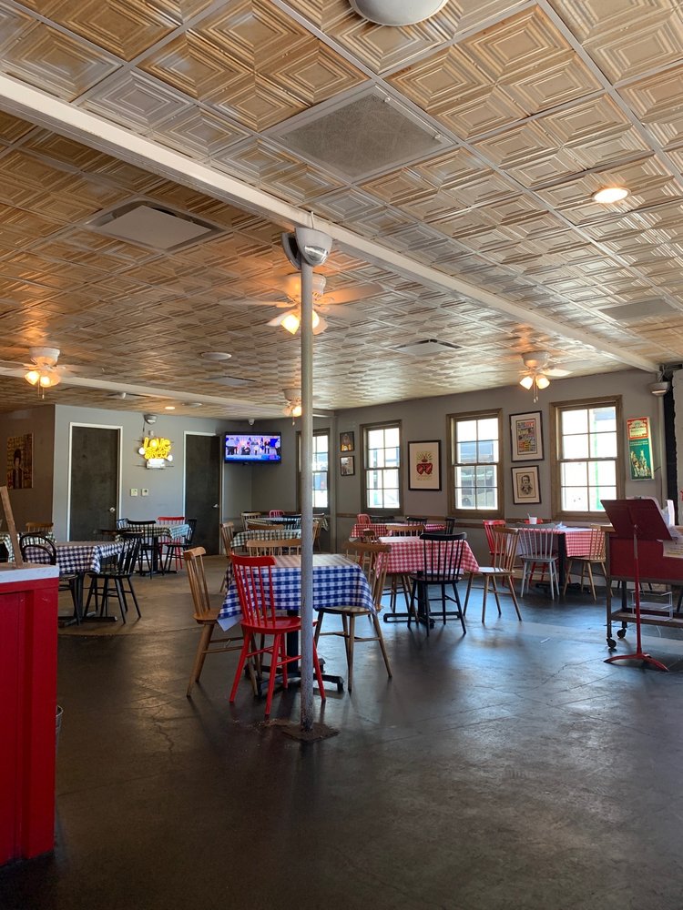 Gus's World Famous Fried Chicken 1815 Washington Ave, Houston