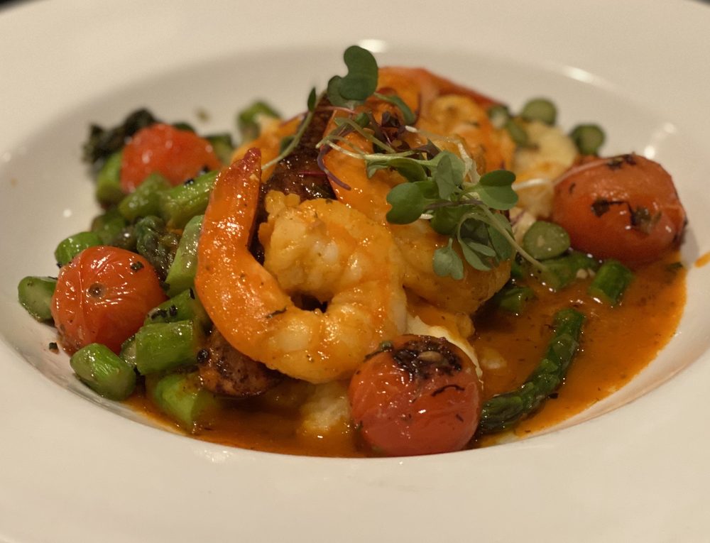 Via Real Restaurant 4020 N MacArthur Blvd #100, Irving