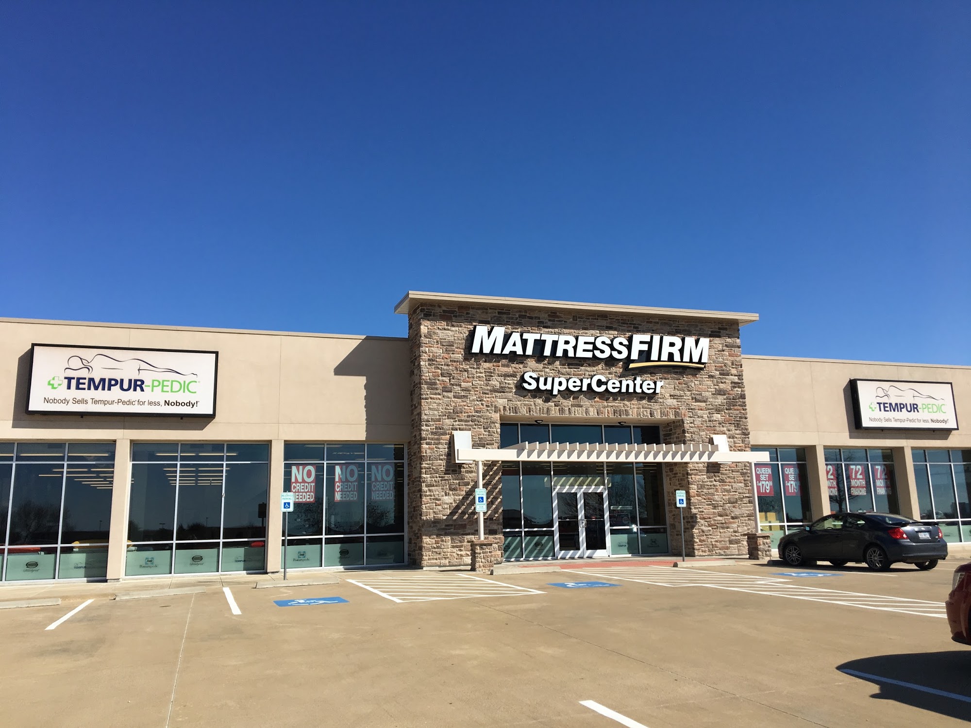 Mattress Firm Clearance Center at Las Colinas