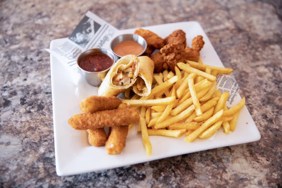 Drix Restaurant and Lounge 1850 Mason Rd ste 100, Katy