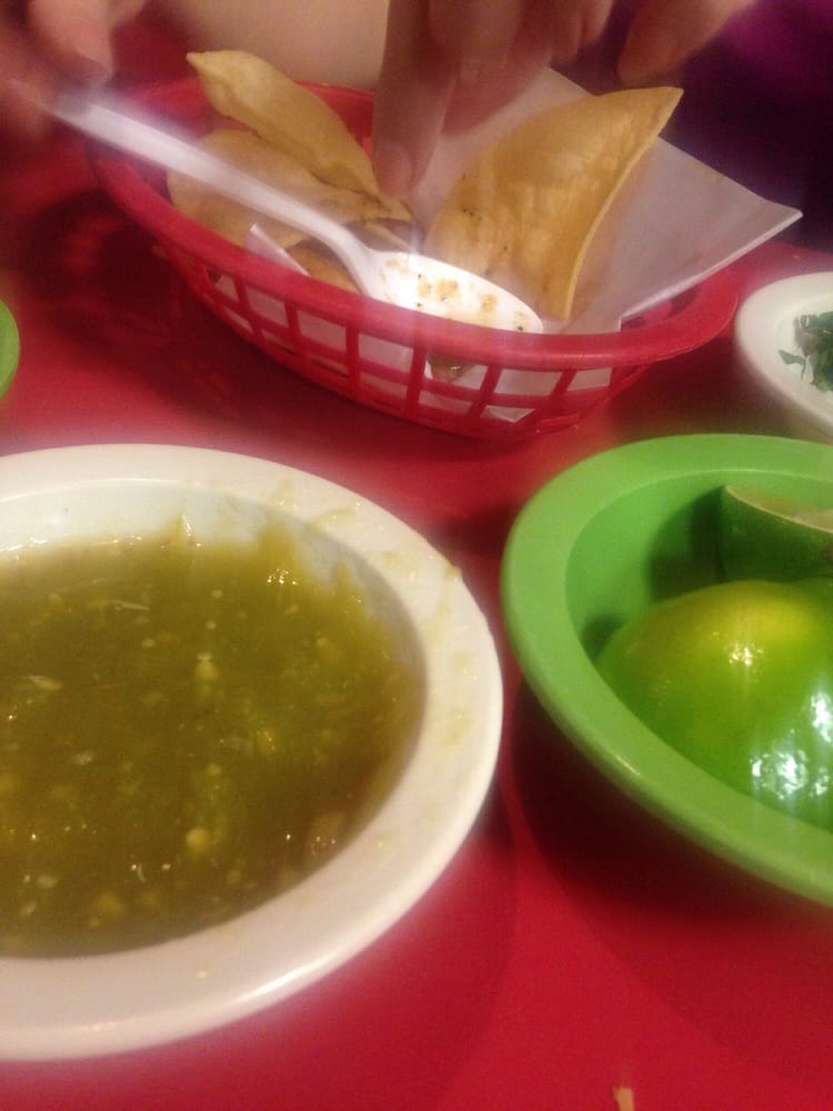Taquitos Ravi Restaurant 401 E Stewart St, Laredo