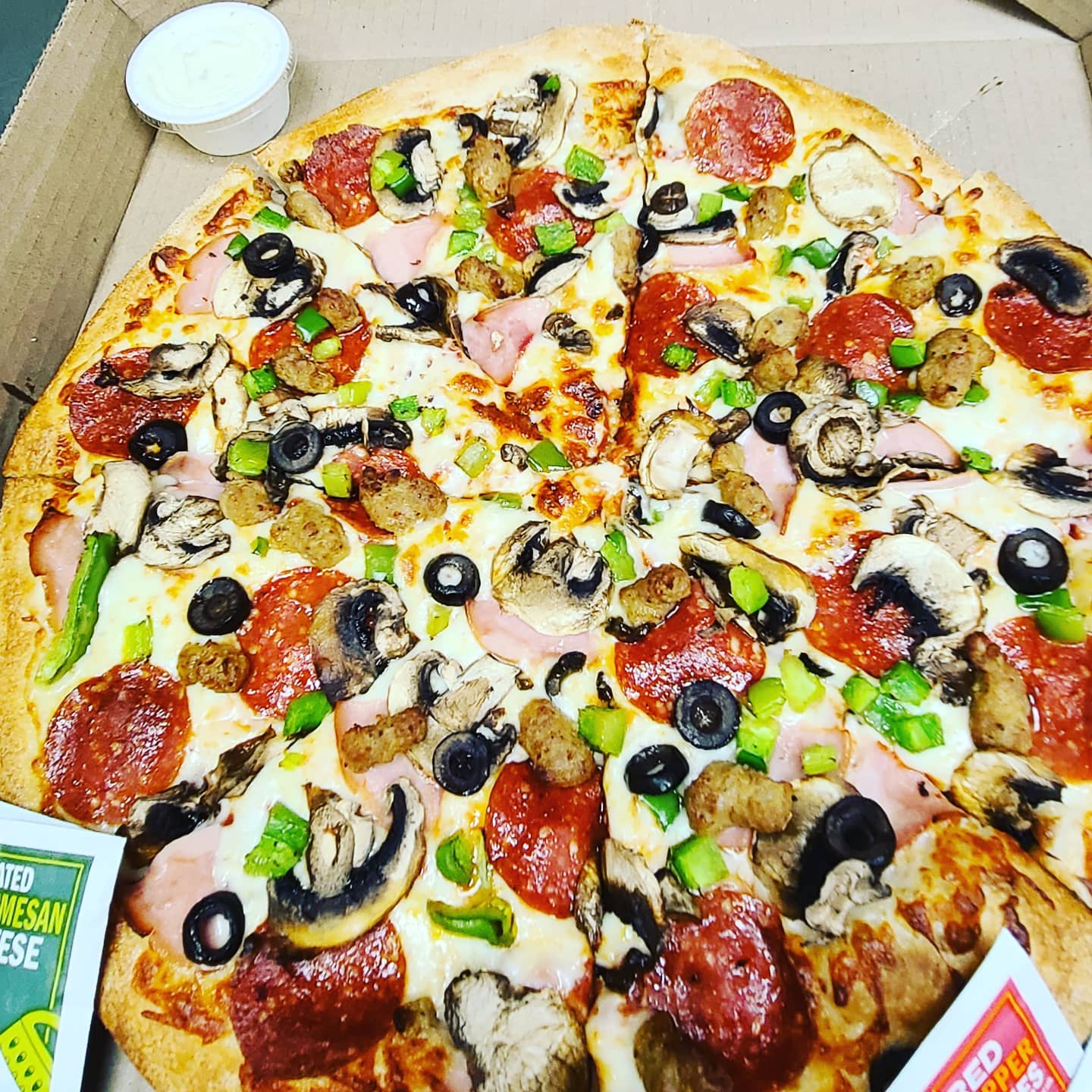 Jalapeños Pizza & Wings 9802 McPherson Rd, Laredo
