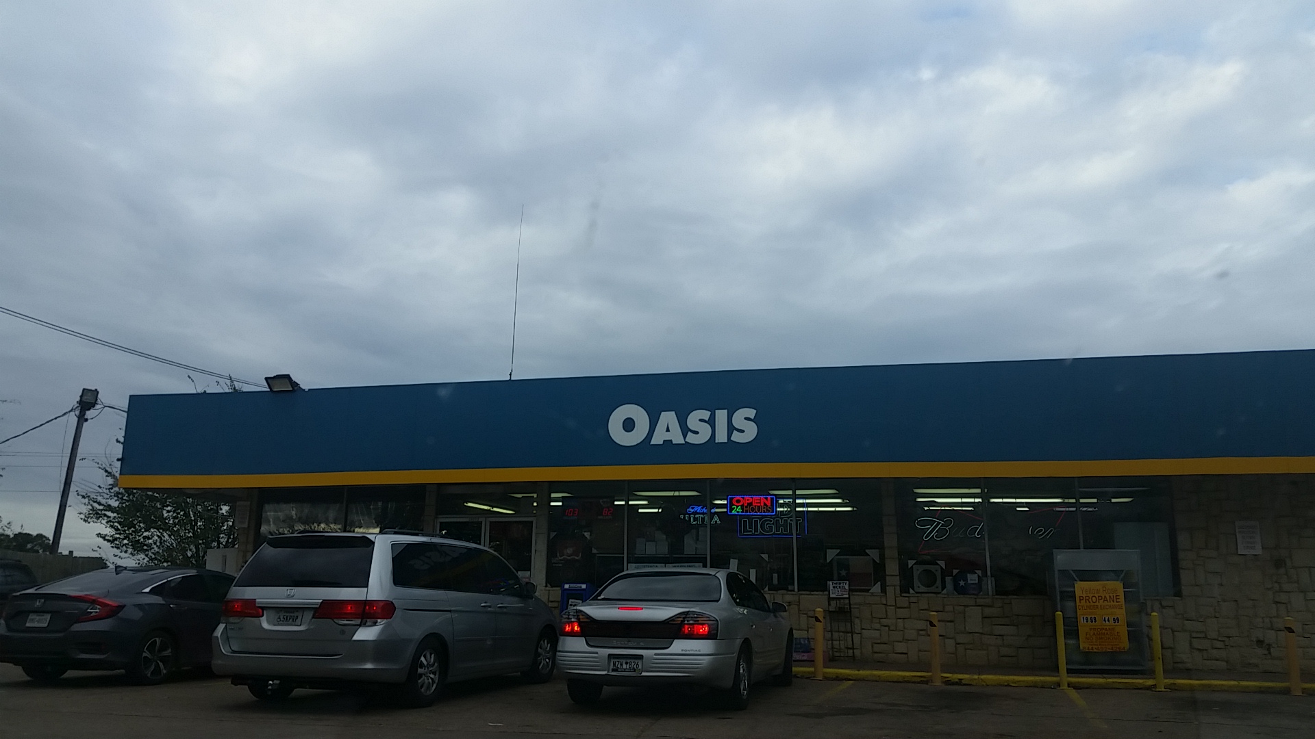 OASIS SUPER STOP