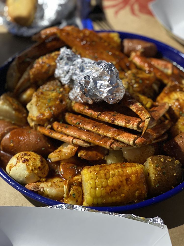 Royal Seafood Shack 6012 82nd St ste e, Lubbock
