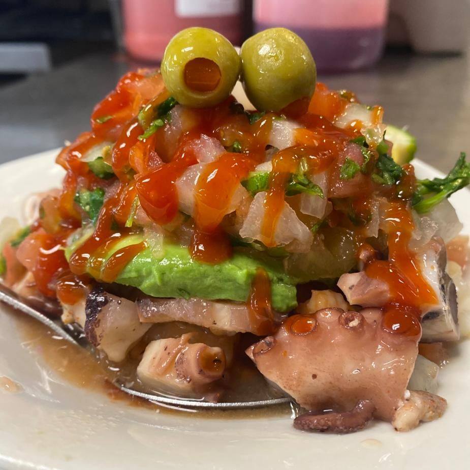 Mambo Seafood 4817 Expressway, Ste 100, McAllen