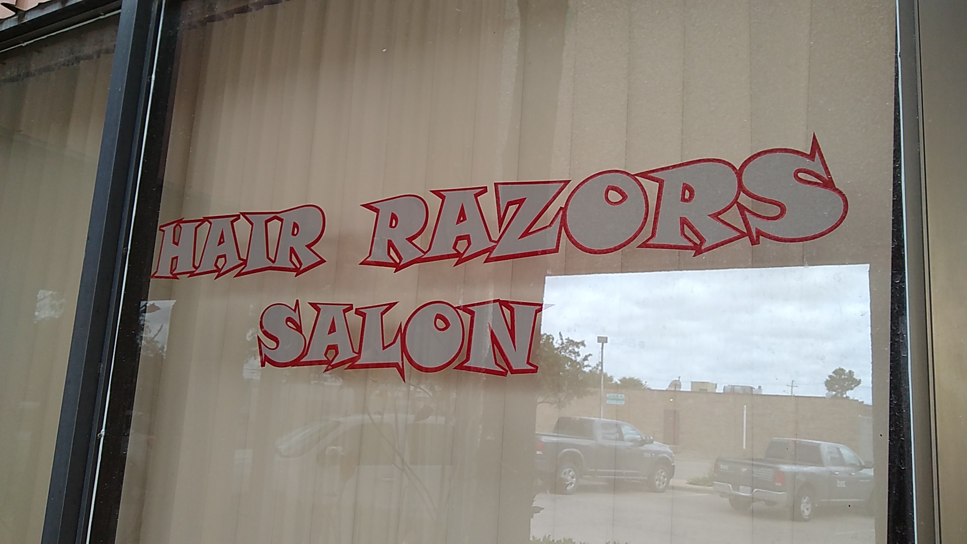 Hair Raisers Salon
