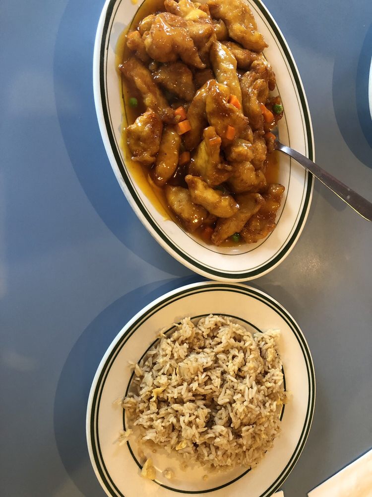 Little Hunan Cross Creek Village, 909 W Spring Creek Pkwy #200, Plano