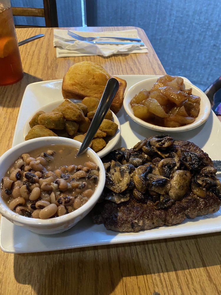 Southern Recipes Grill 621 W Plano Pkwy #229, Plano
