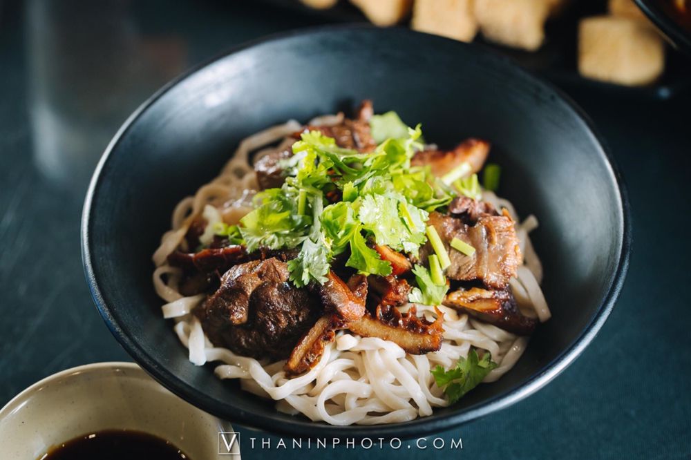Bull Daddy Noodle Bistro 3309 Coit Rd #100, Plano