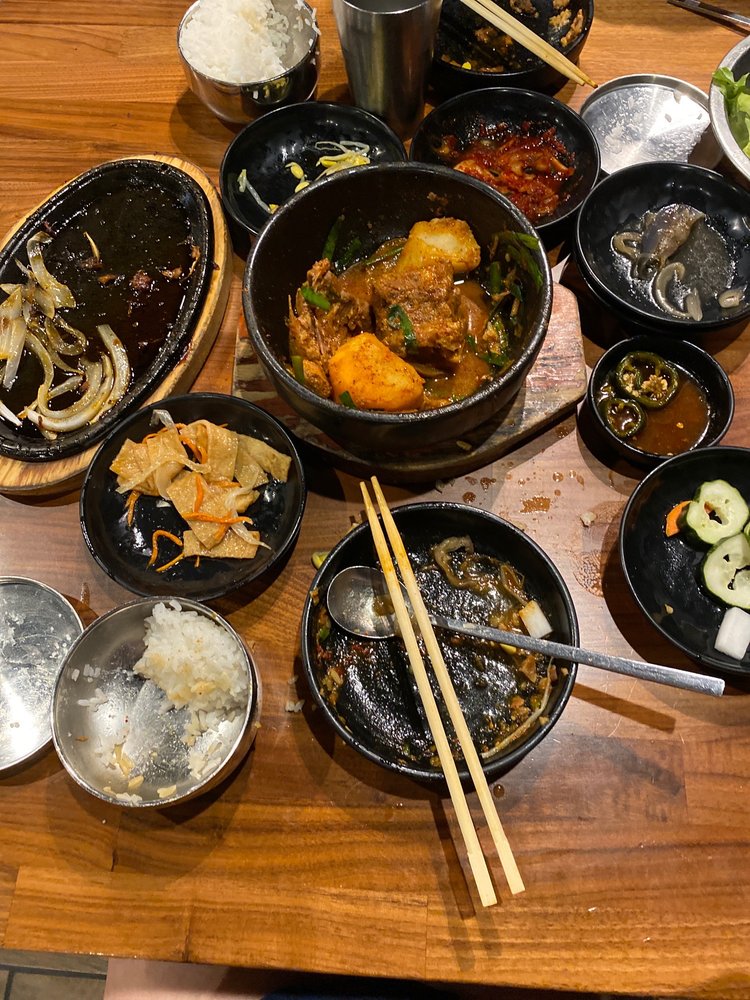 Maht Gaek 맛객 Korean Restaurant 직화구이 돼지등갈비/설렁탕 전문점 151 W Spring Creek Pkwy, Plano