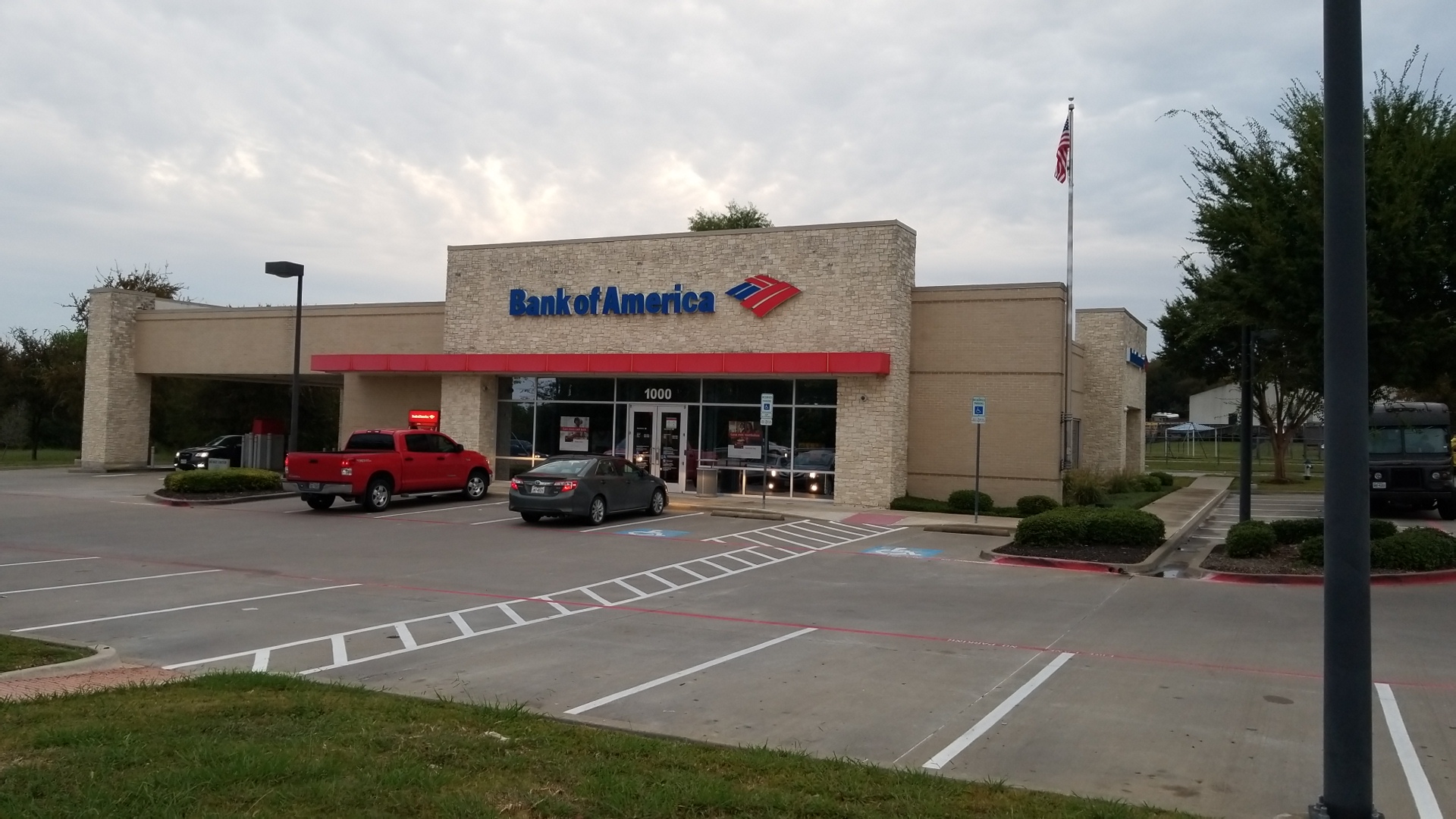 Bank of America (with Drive-thru ATM)