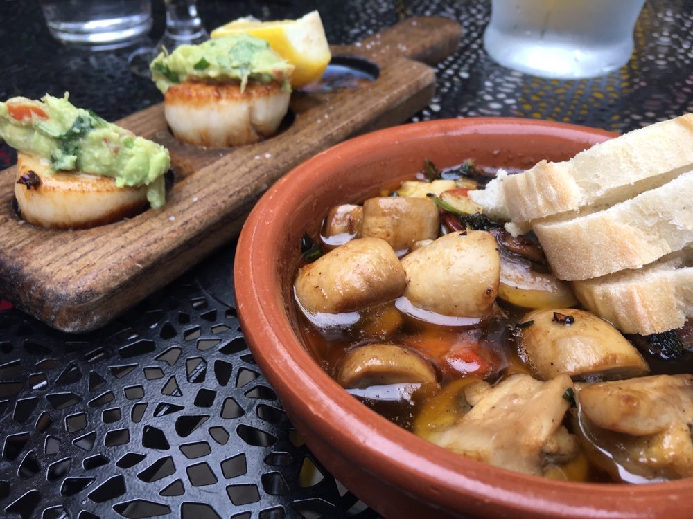 Toro Kitchen + Bar 1142 E Commerce St, San Antonio
